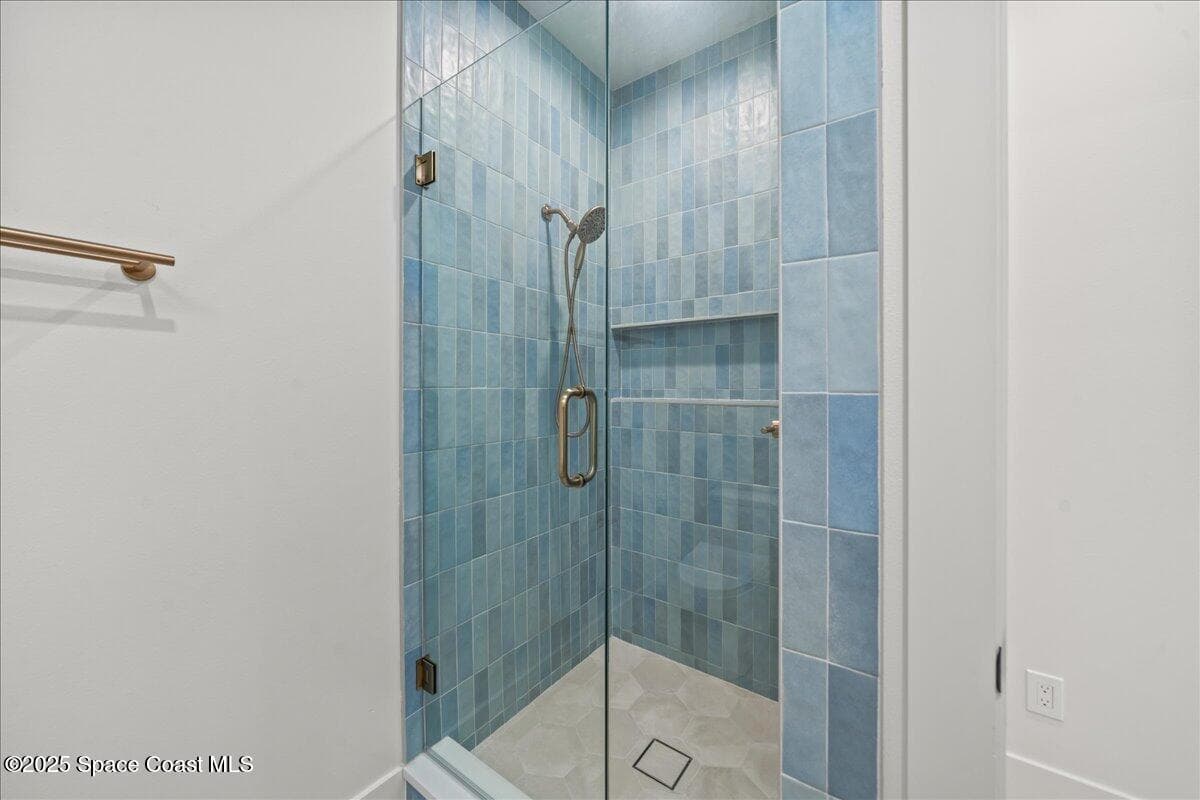 1006 Wave Crest Avenue photo 16