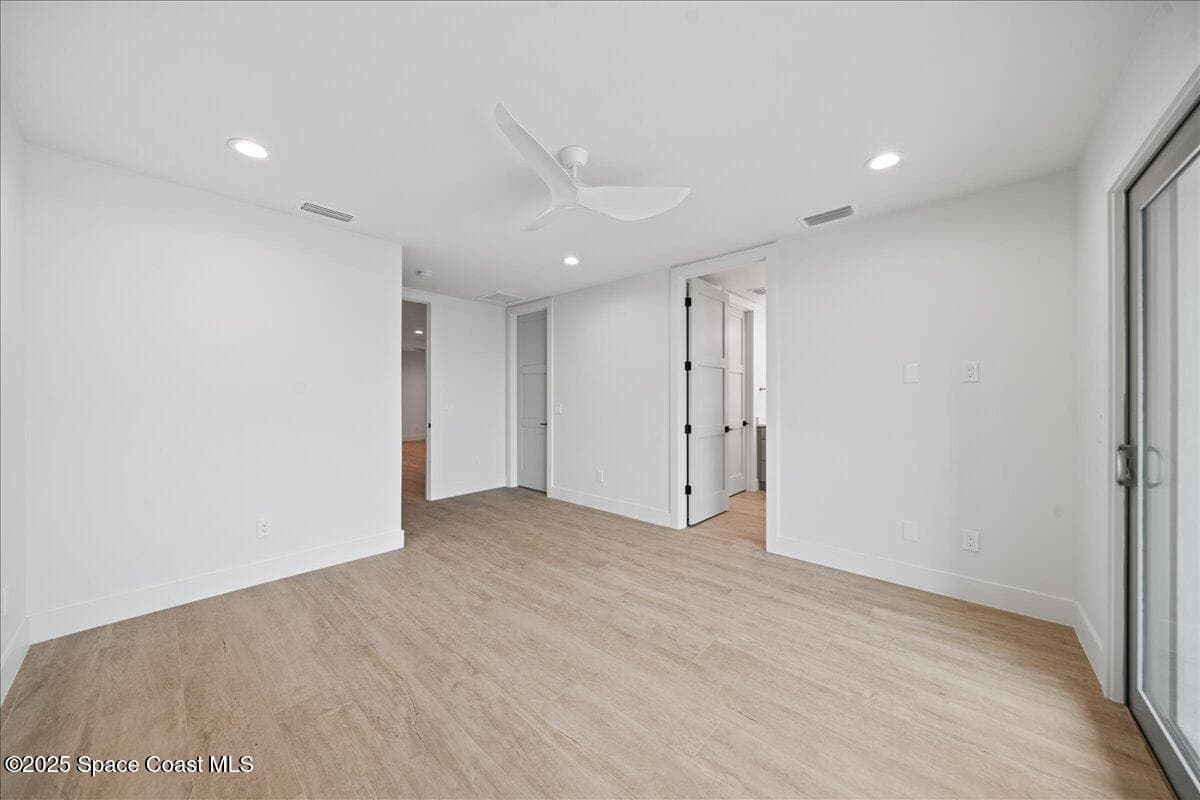 1006 Wave Crest Avenue photo 25