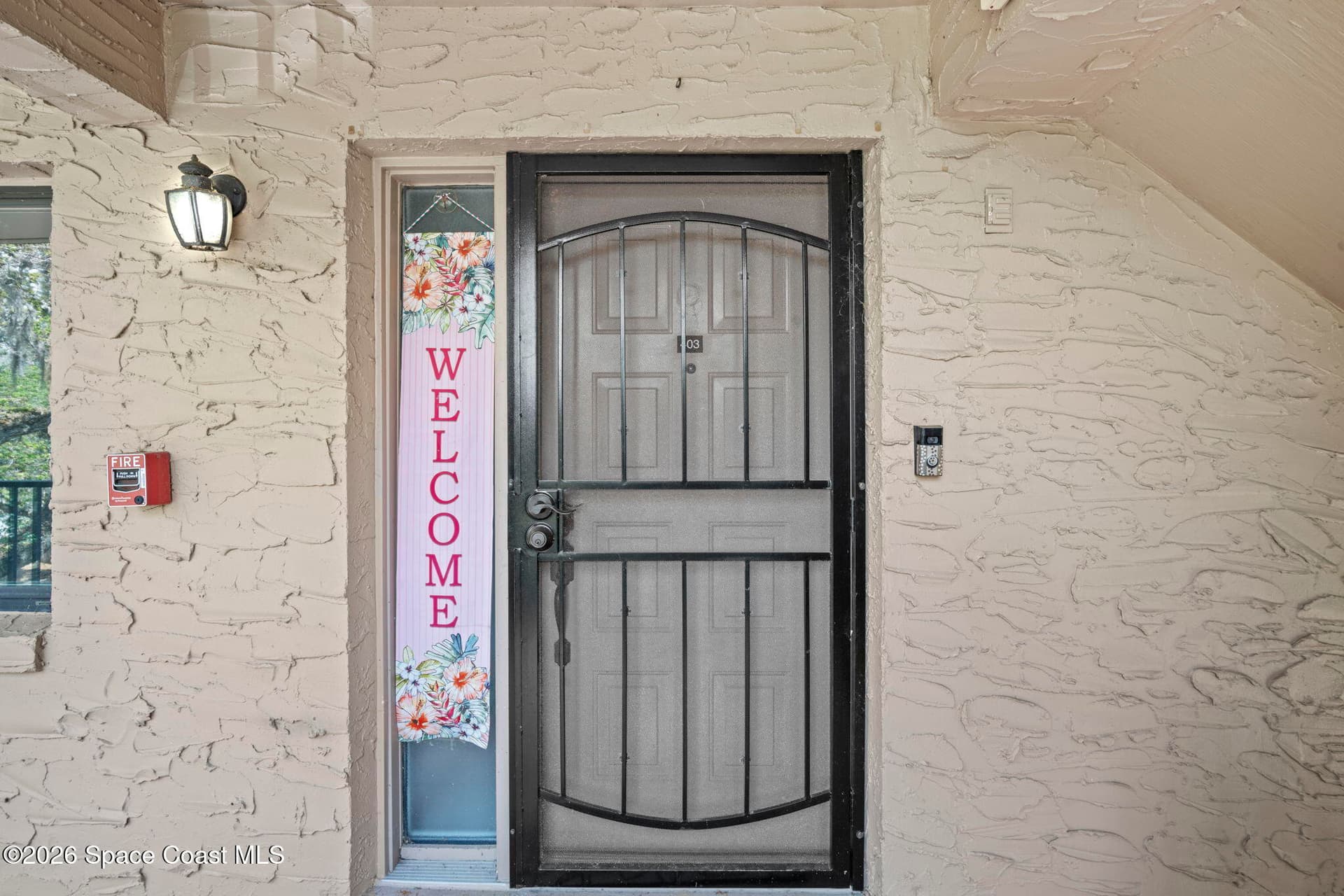1540 Riverside Drive 12 photo 2