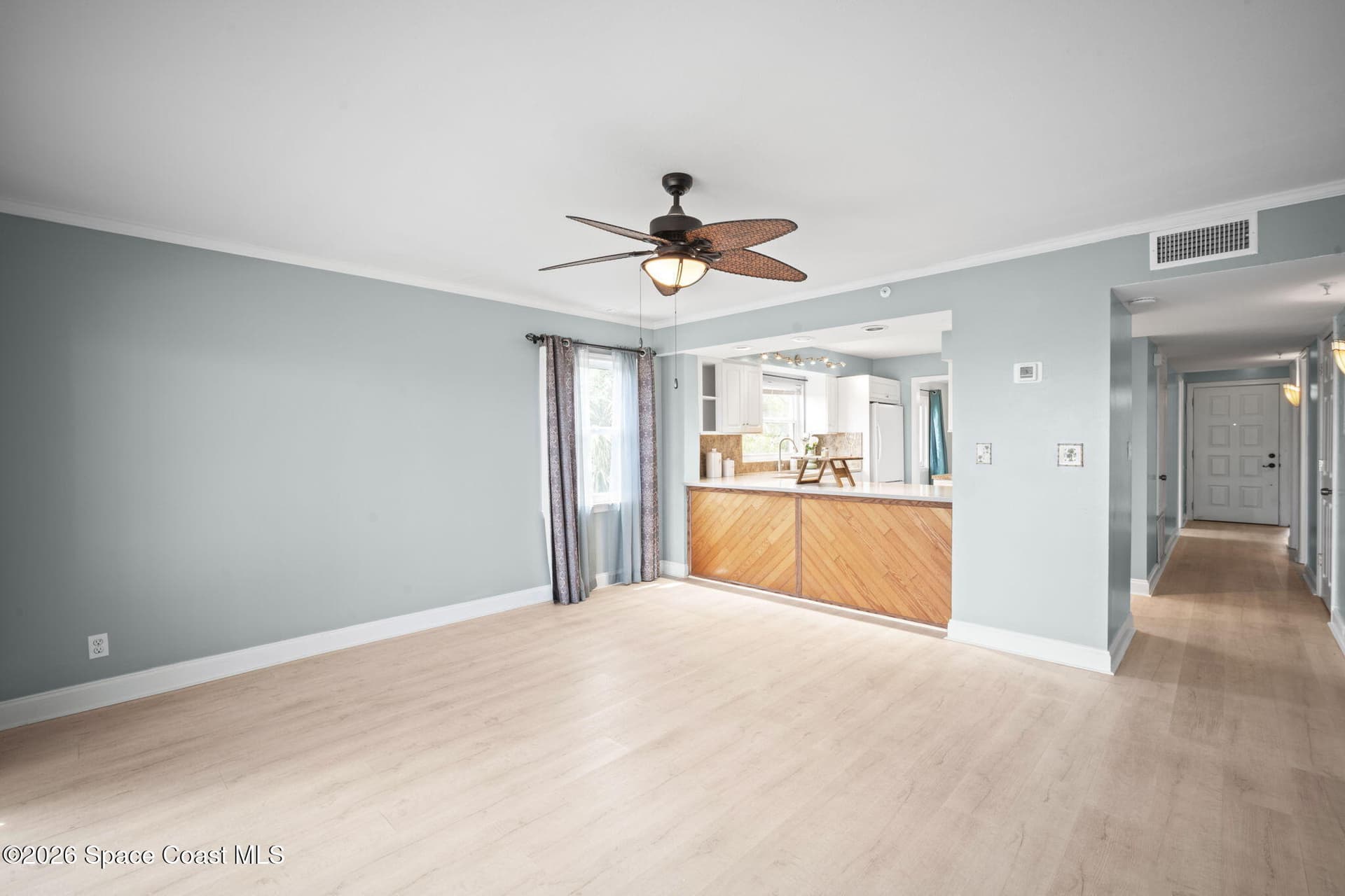 1540 Riverside Drive 12 photo 14