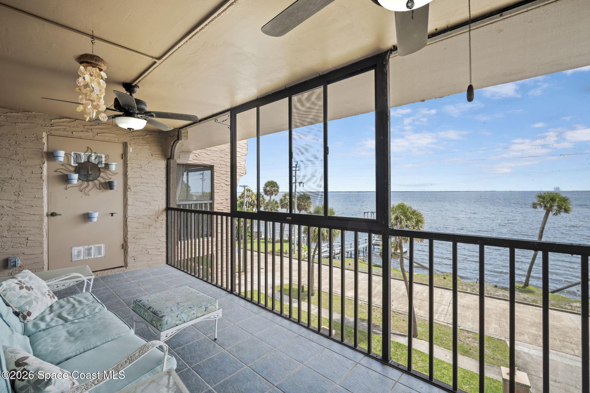 1540 Riverside Drive 12 photo 1