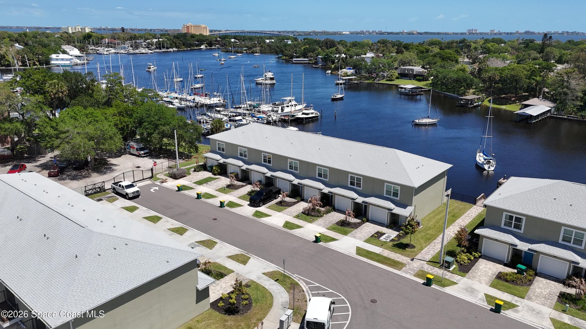 913 Paddleboard Court photo 1