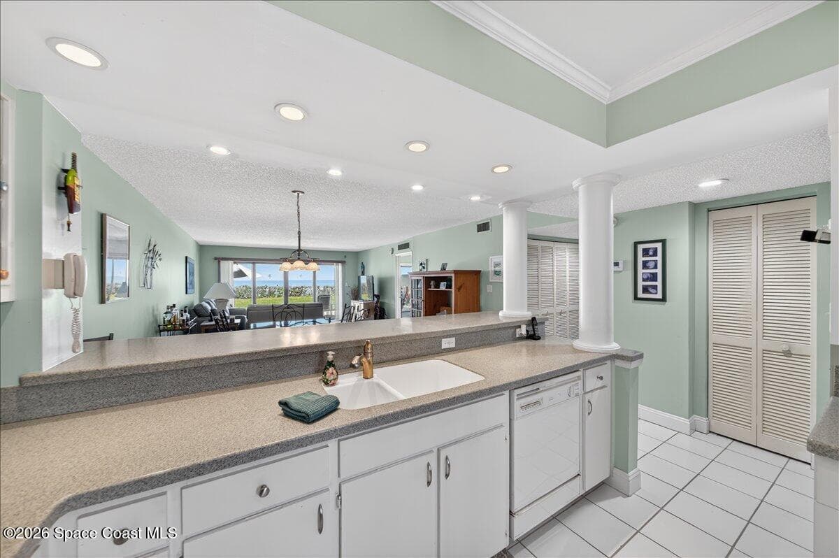 995 N Highway A1a 103 photo 12