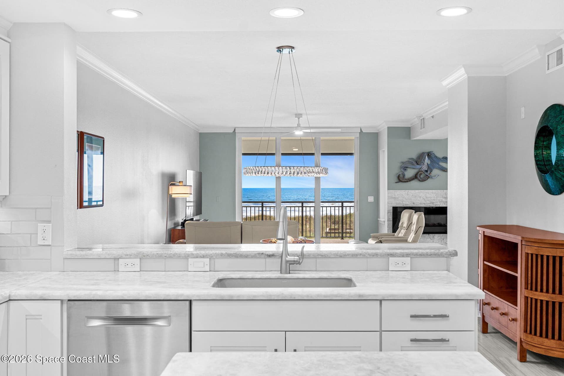 1915 S Atlantic Avenue 202 photo 12