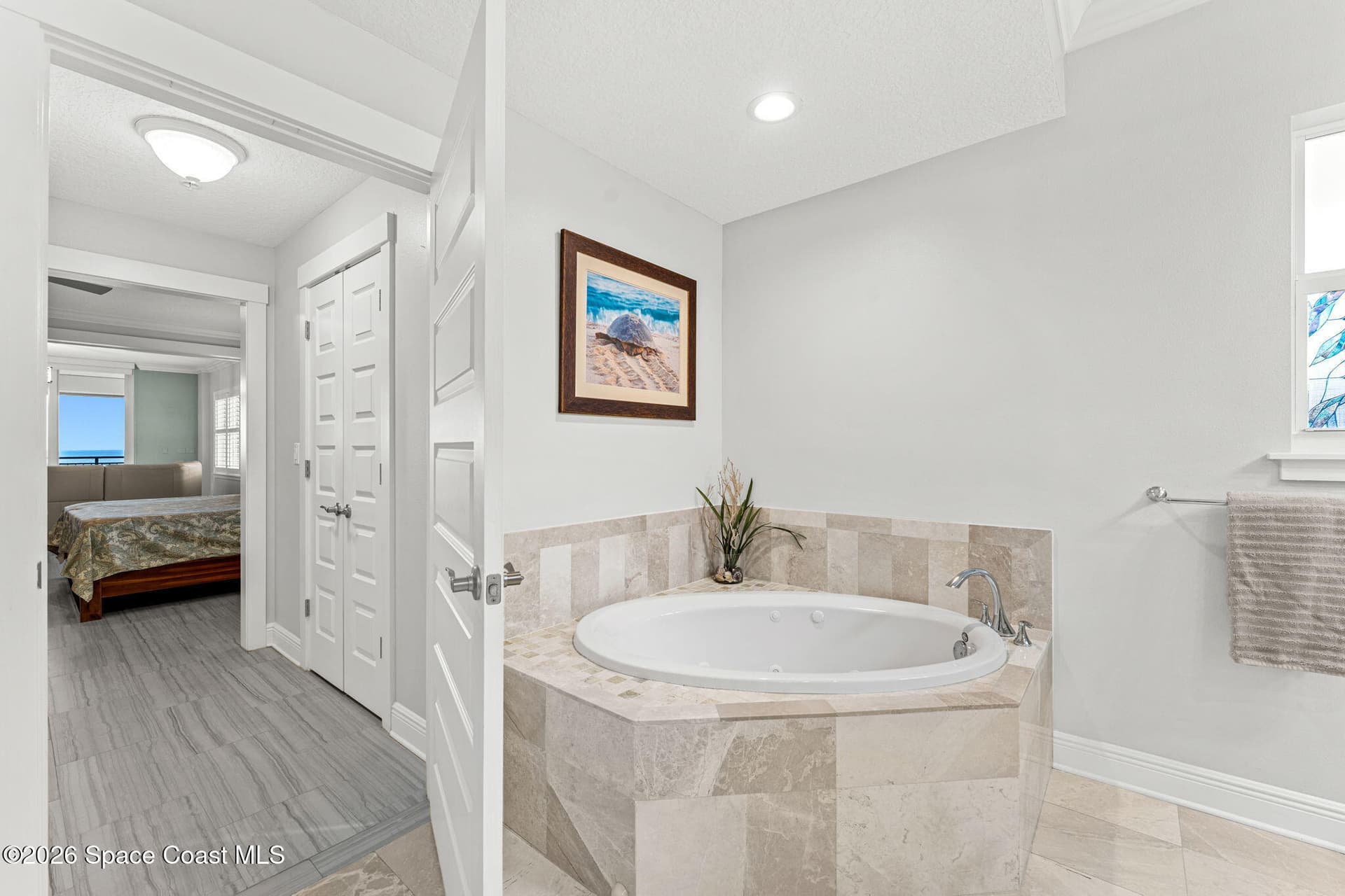 1915 S Atlantic Avenue 202 photo 19