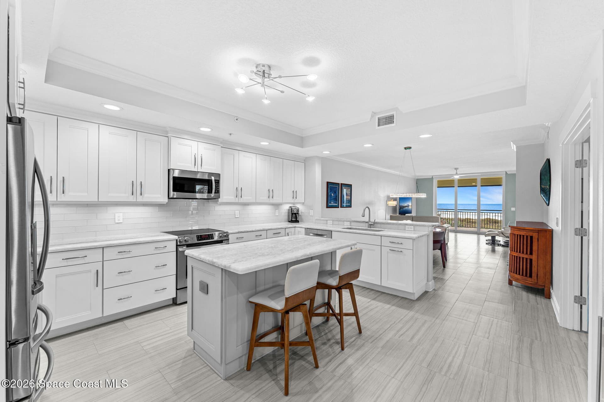 1915 S Atlantic Avenue 202 photo 11