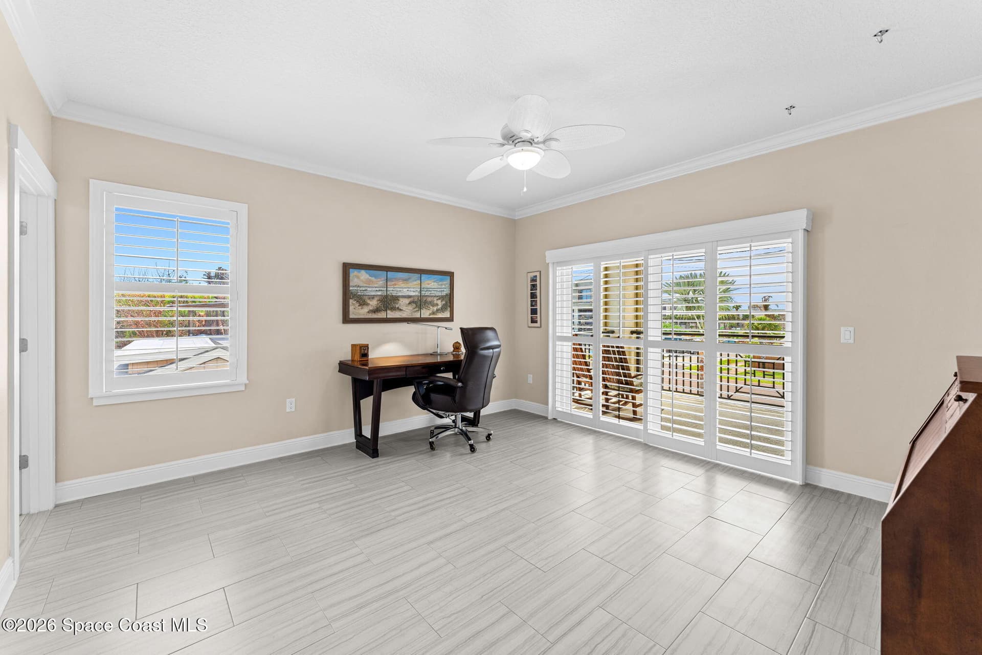 1915 S Atlantic Avenue 202 photo 20
