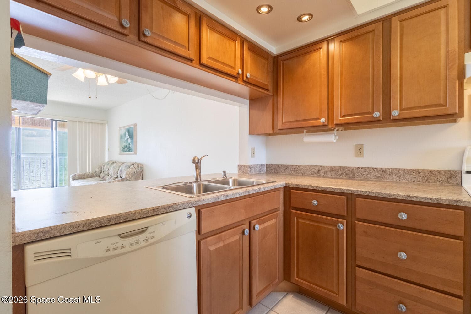 2469 S Washington Avenue C201 photo 12