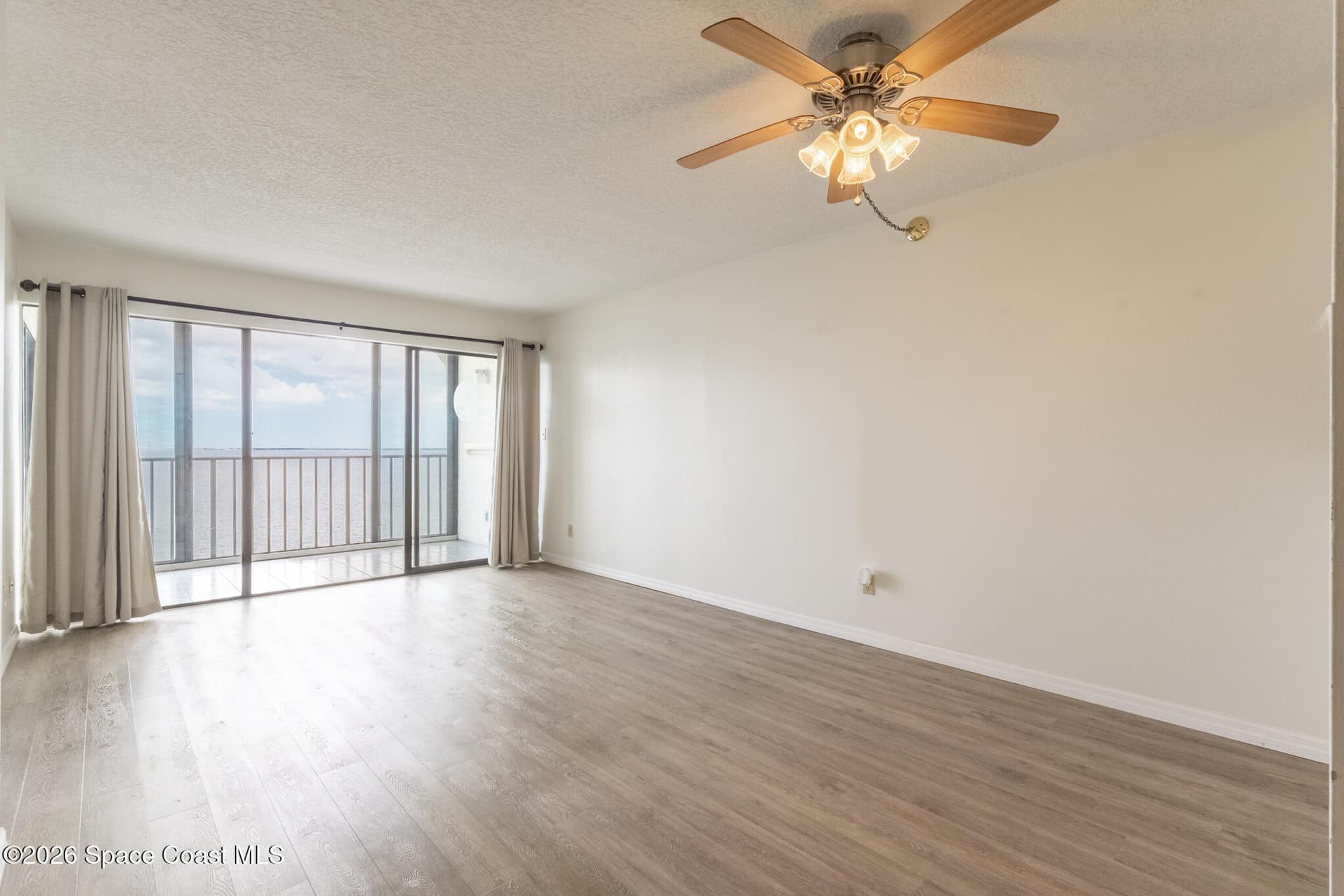 2465 S Washington Avenue A409 photo 12