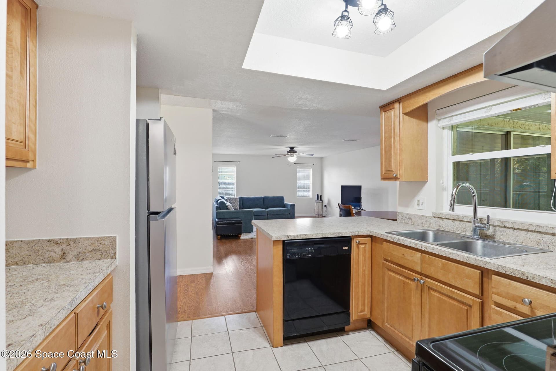 665 Venetian Way photo 9