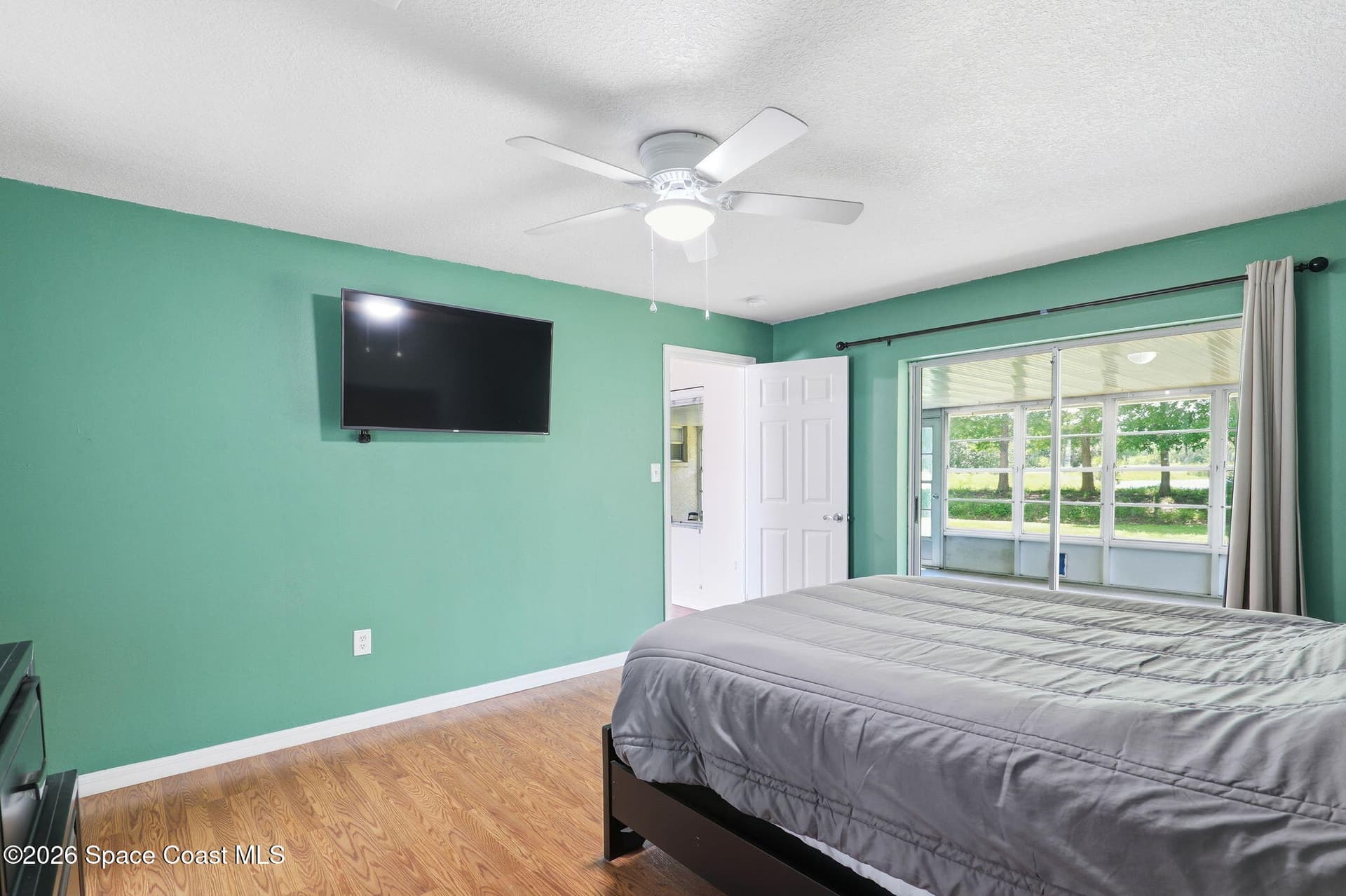 665 Venetian Way photo 14