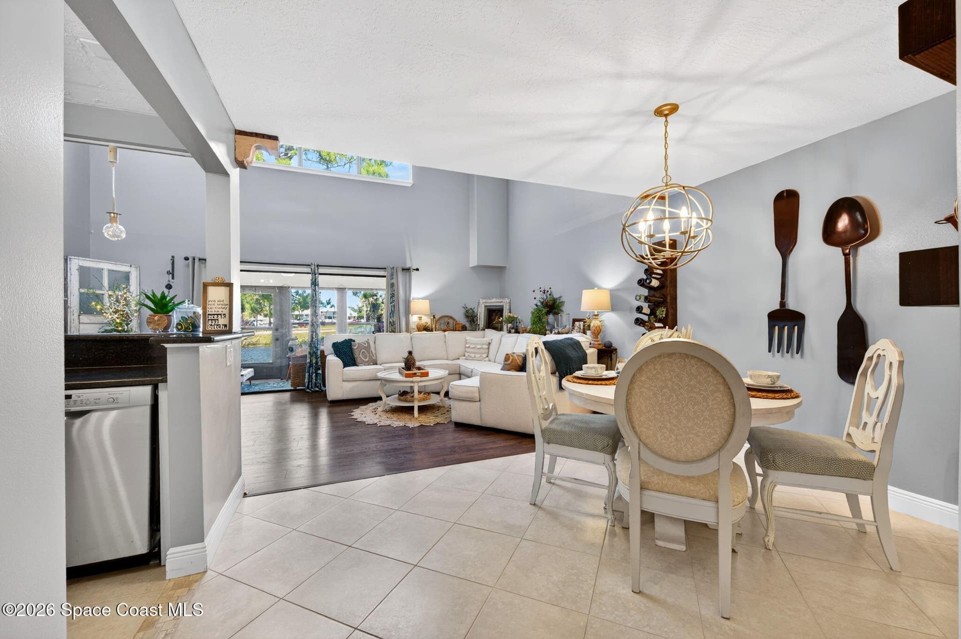 360 Lofts Drive photo 4