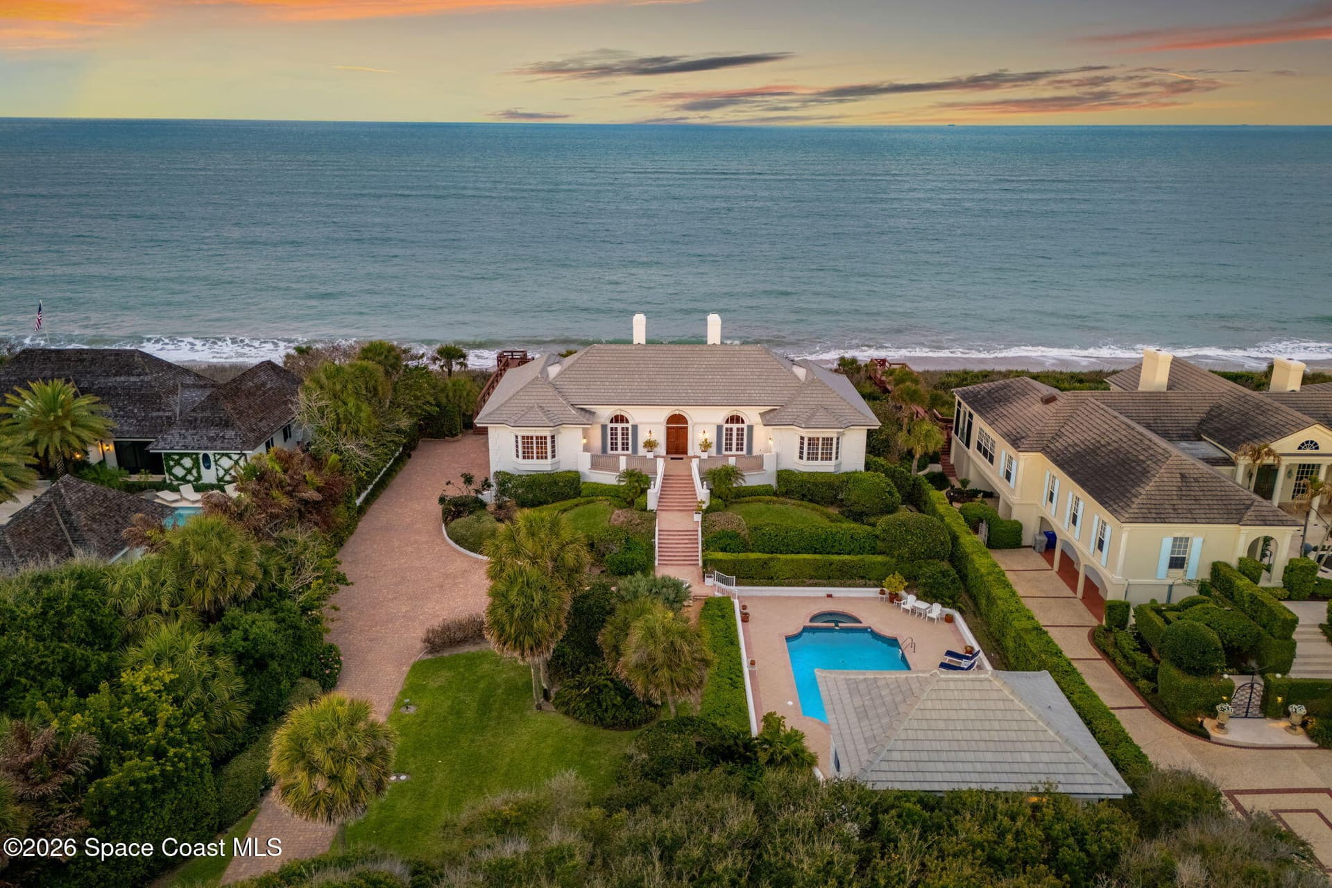 680 Ocean Road photo 10