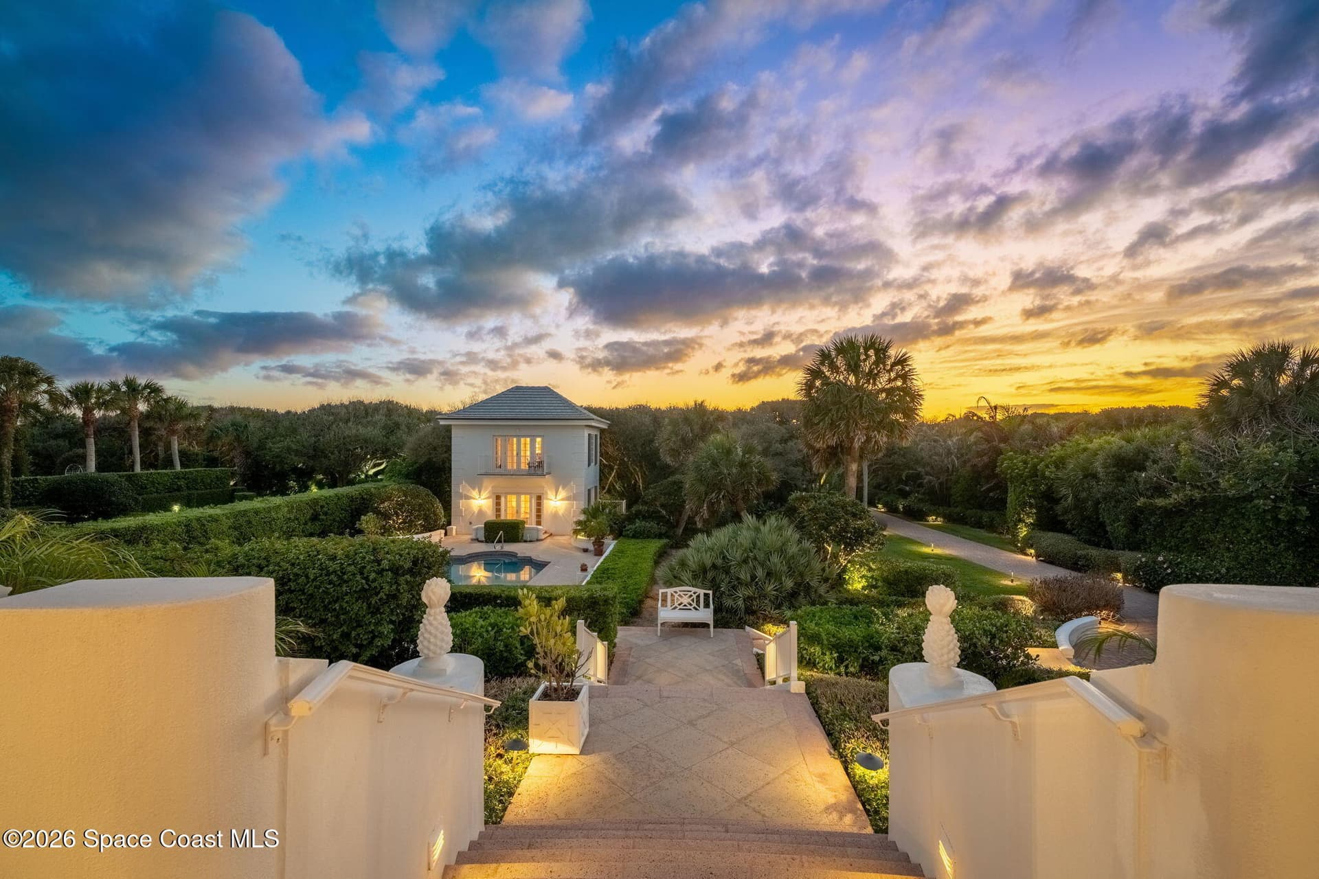 680 Ocean Road photo 8