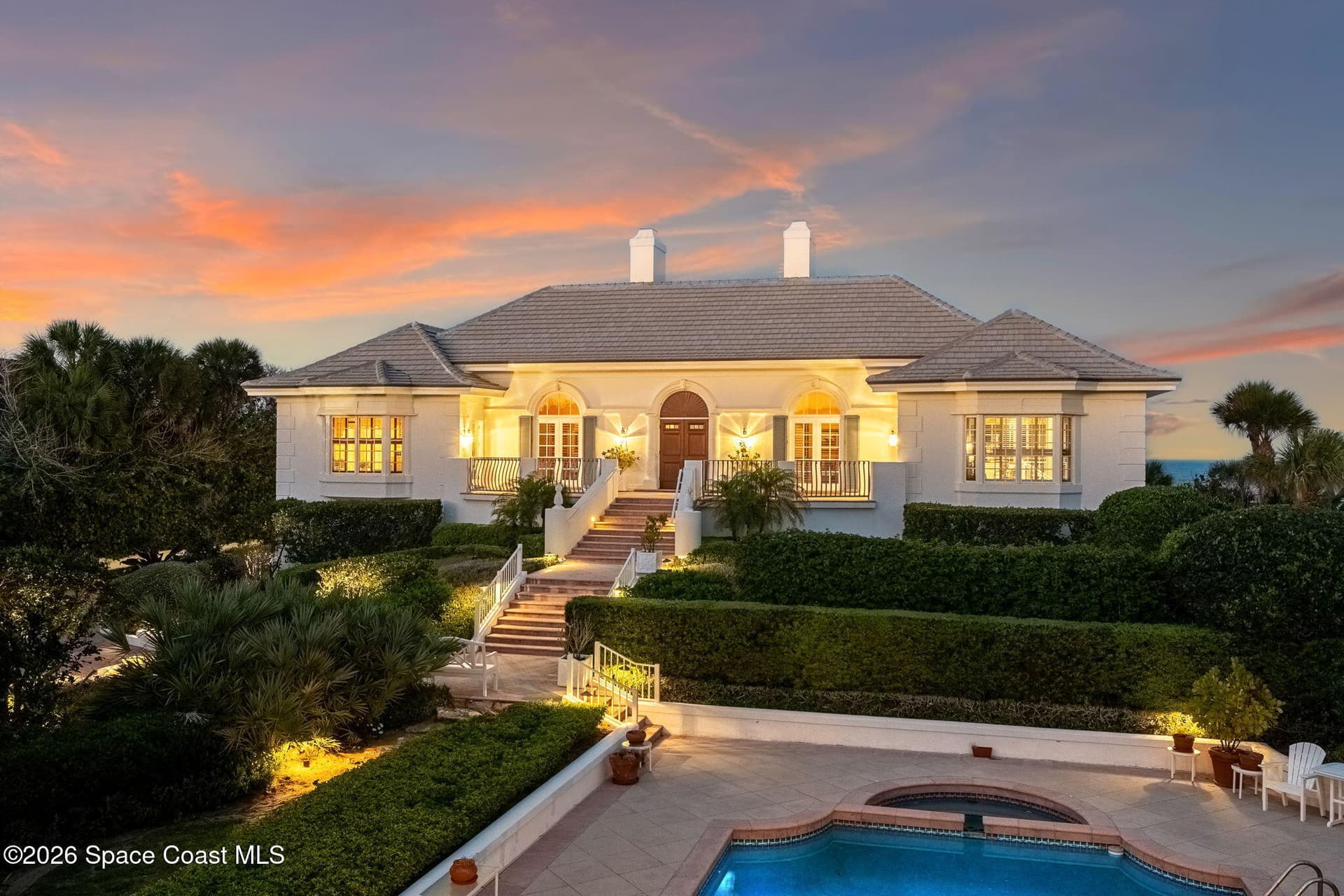 680 Ocean Road photo 9