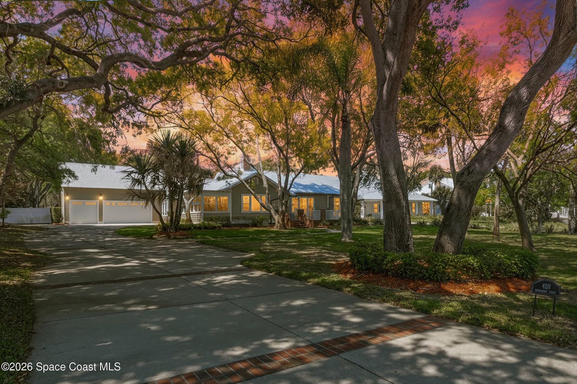409 Rockledge Drive photo 2