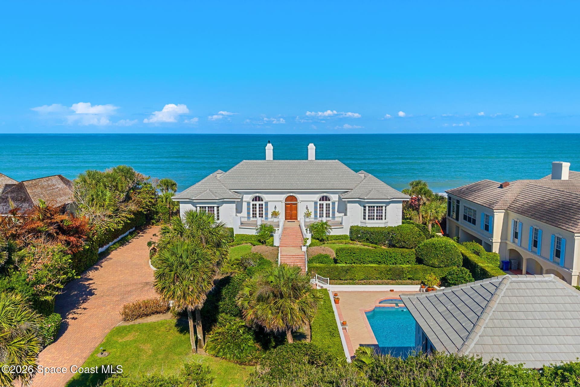 680 Ocean Road photo 1