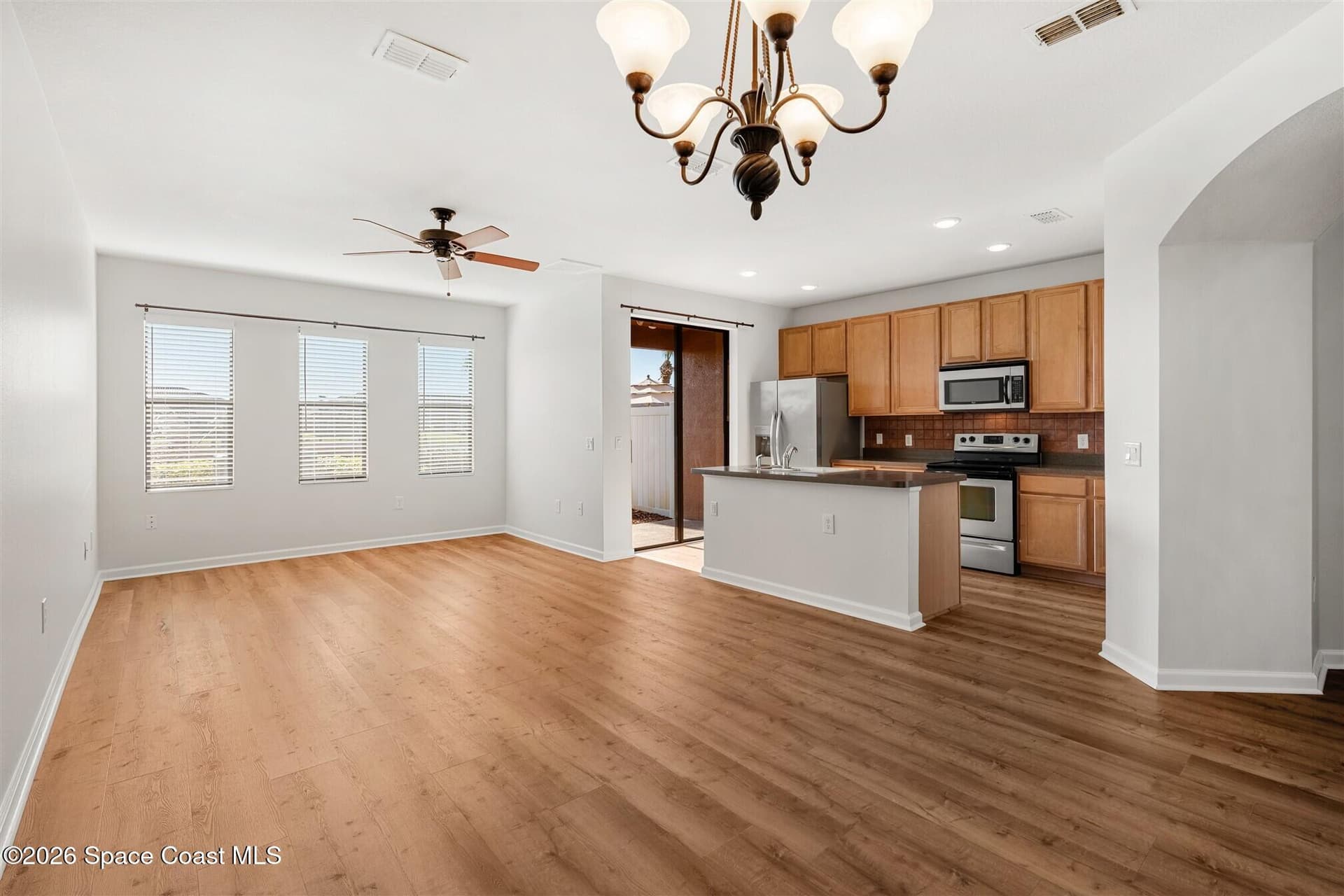 737 Ventura Drive photo 8