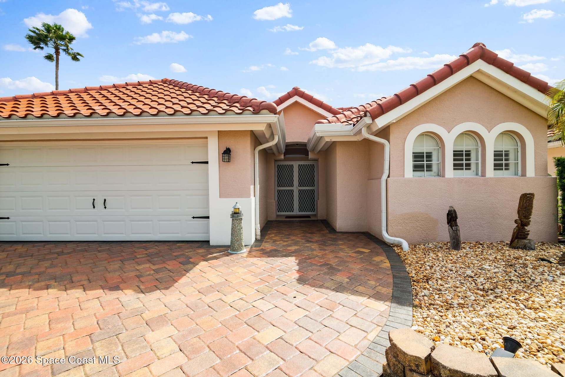 349 Carmel Drive photo 5