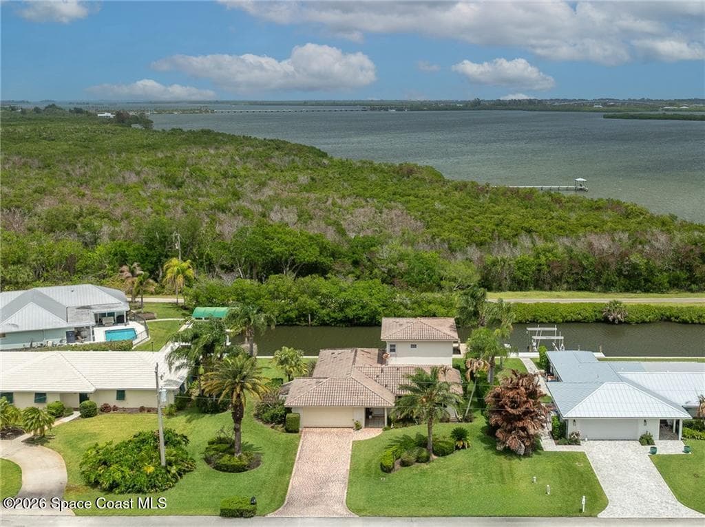3586 Lucia Drive photo 14