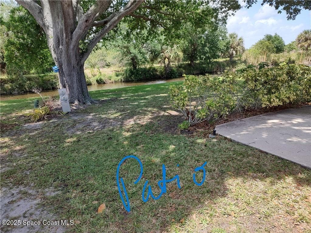 451 Papaya Circle photo 19