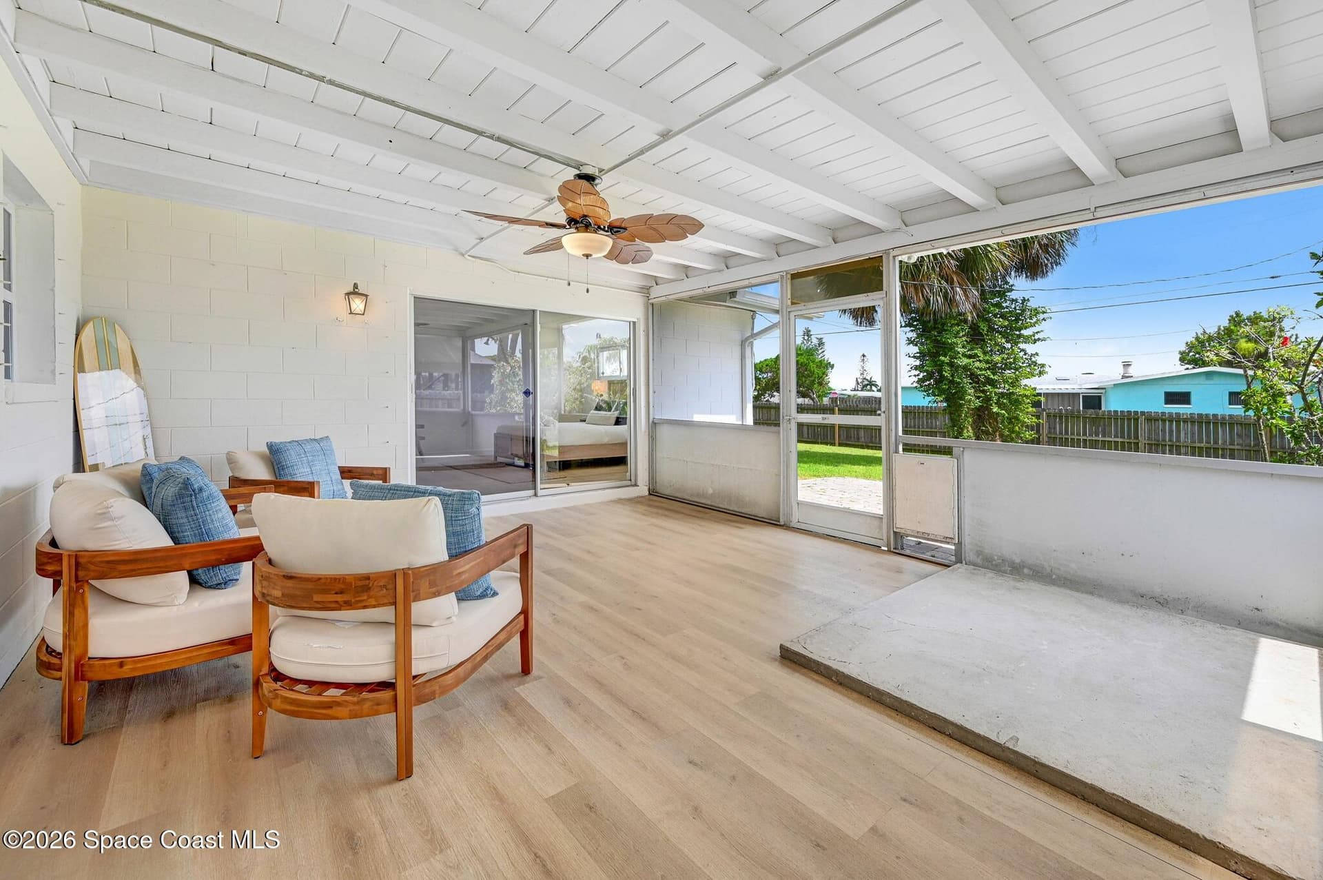 1435 Anchor Lane photo 2
