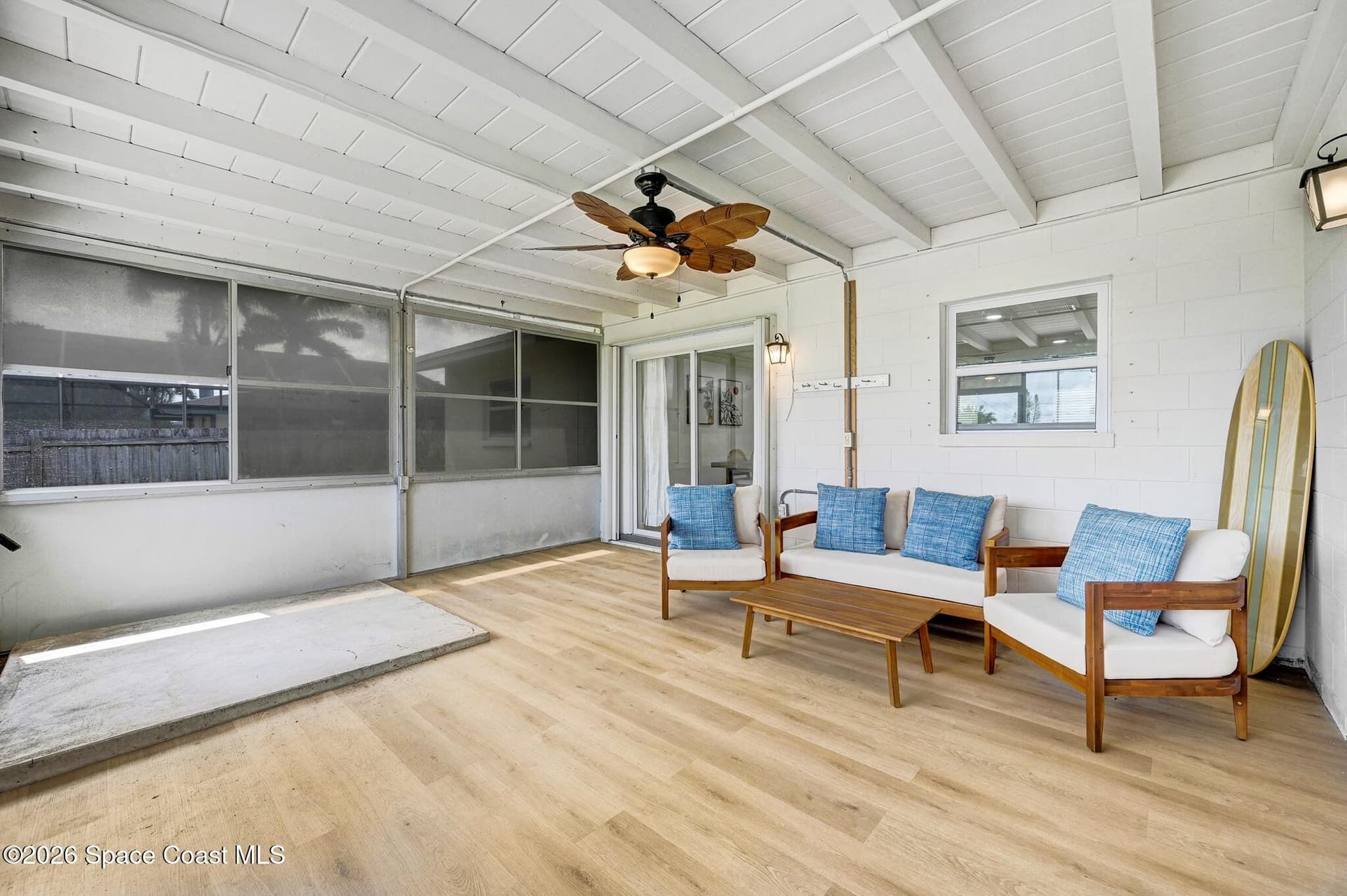 1435 Anchor Lane photo 3
