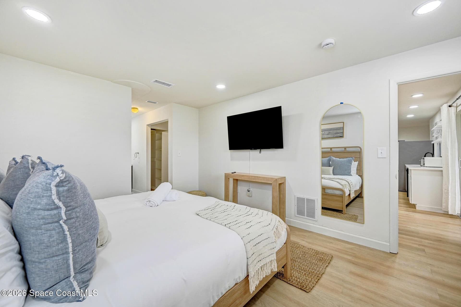 1435 Anchor Lane photo 12
