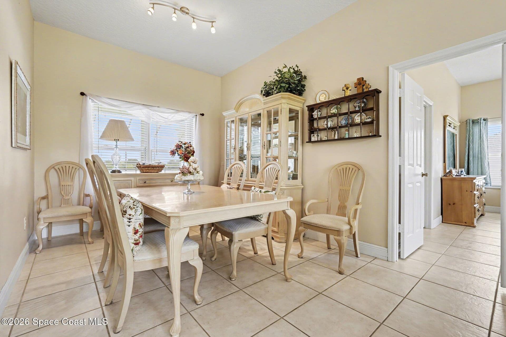 345 Lake View Lane photo 10