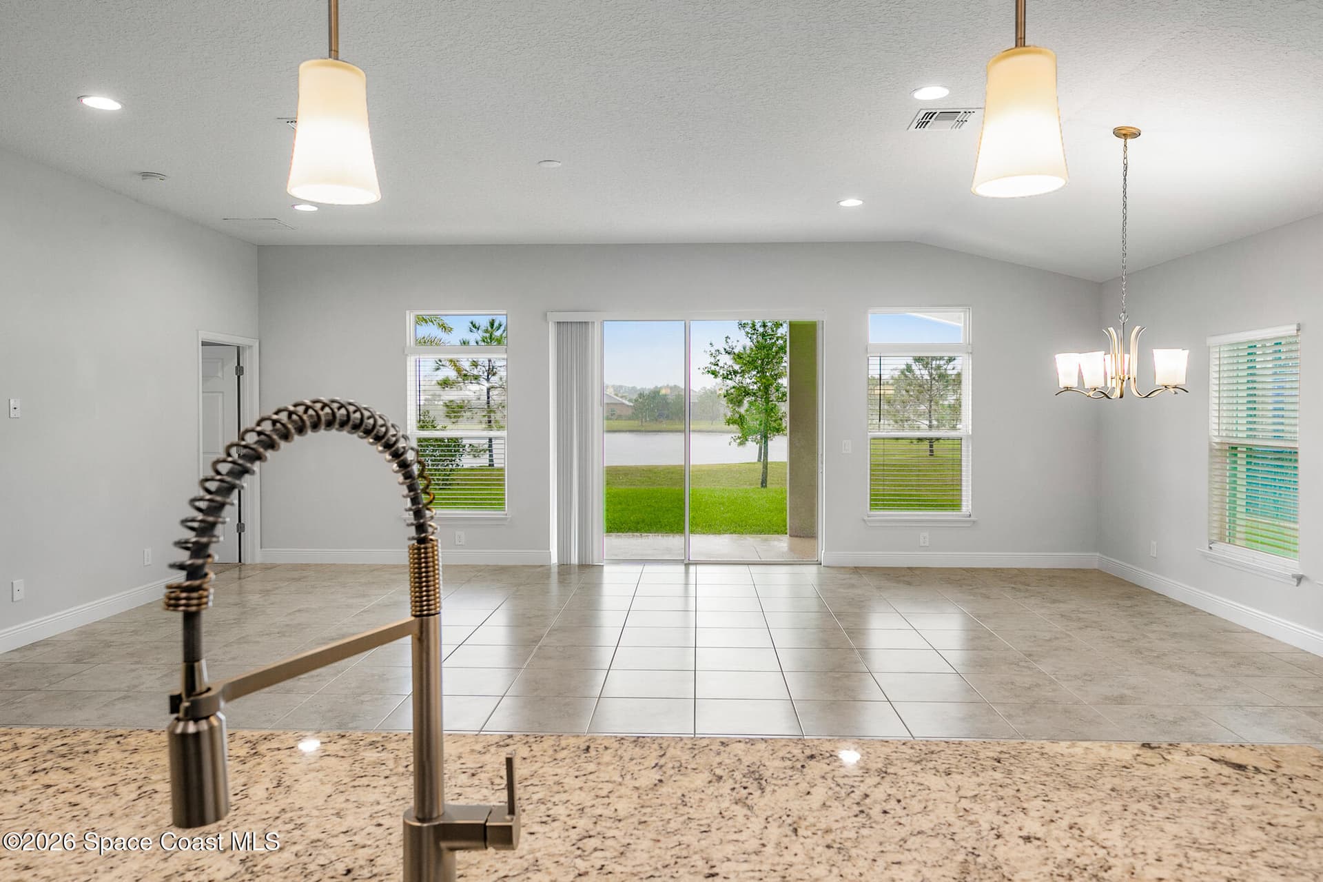 4415 Ruthann Circle photo 11