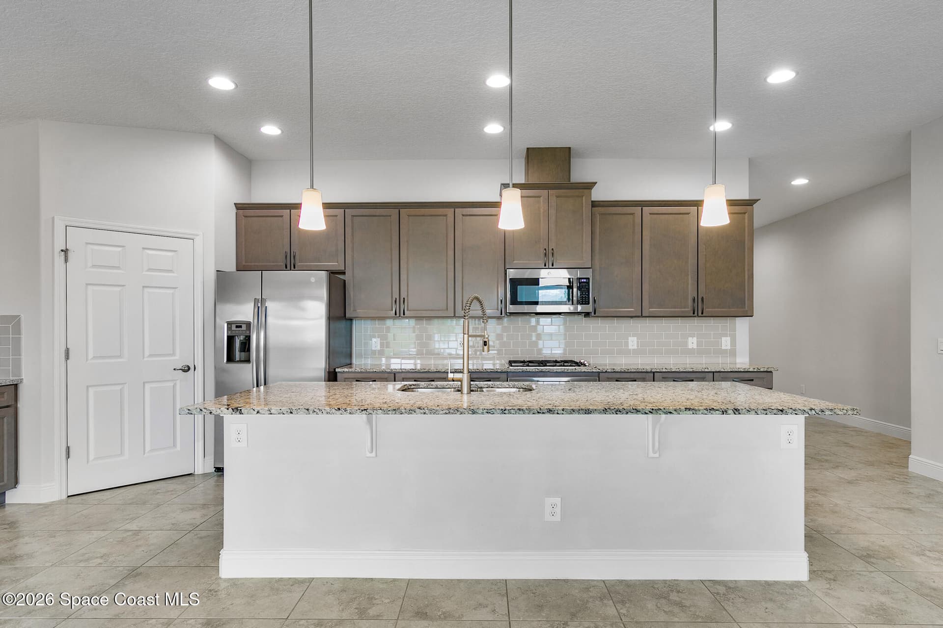 4415 Ruthann Circle photo 14