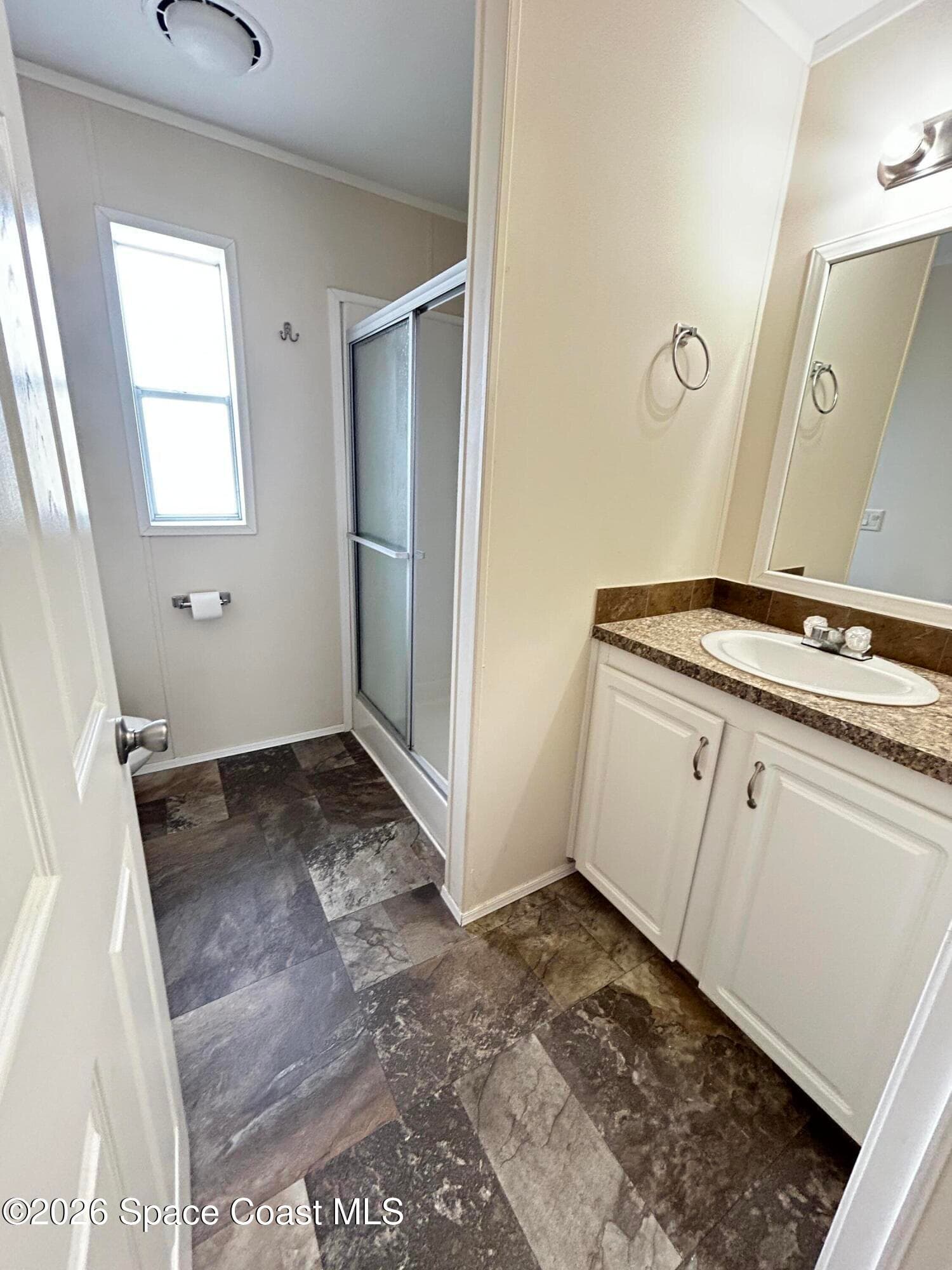 117 Lewis Street photo 16