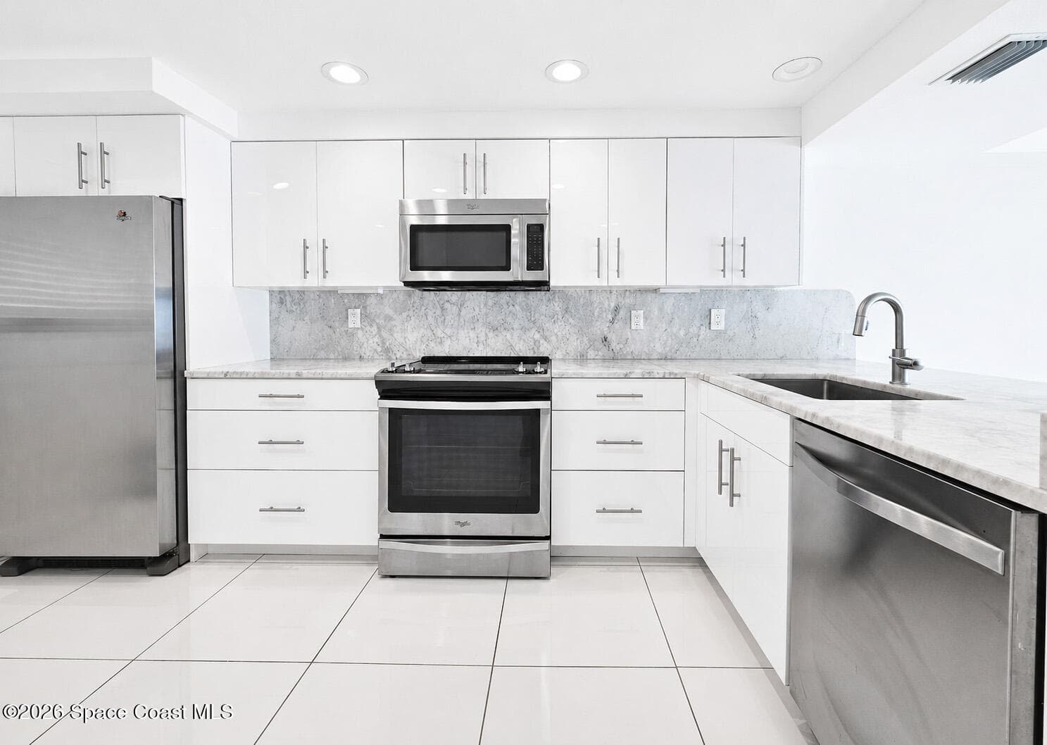 3060 N Atlantic Avenue 406 photo 3