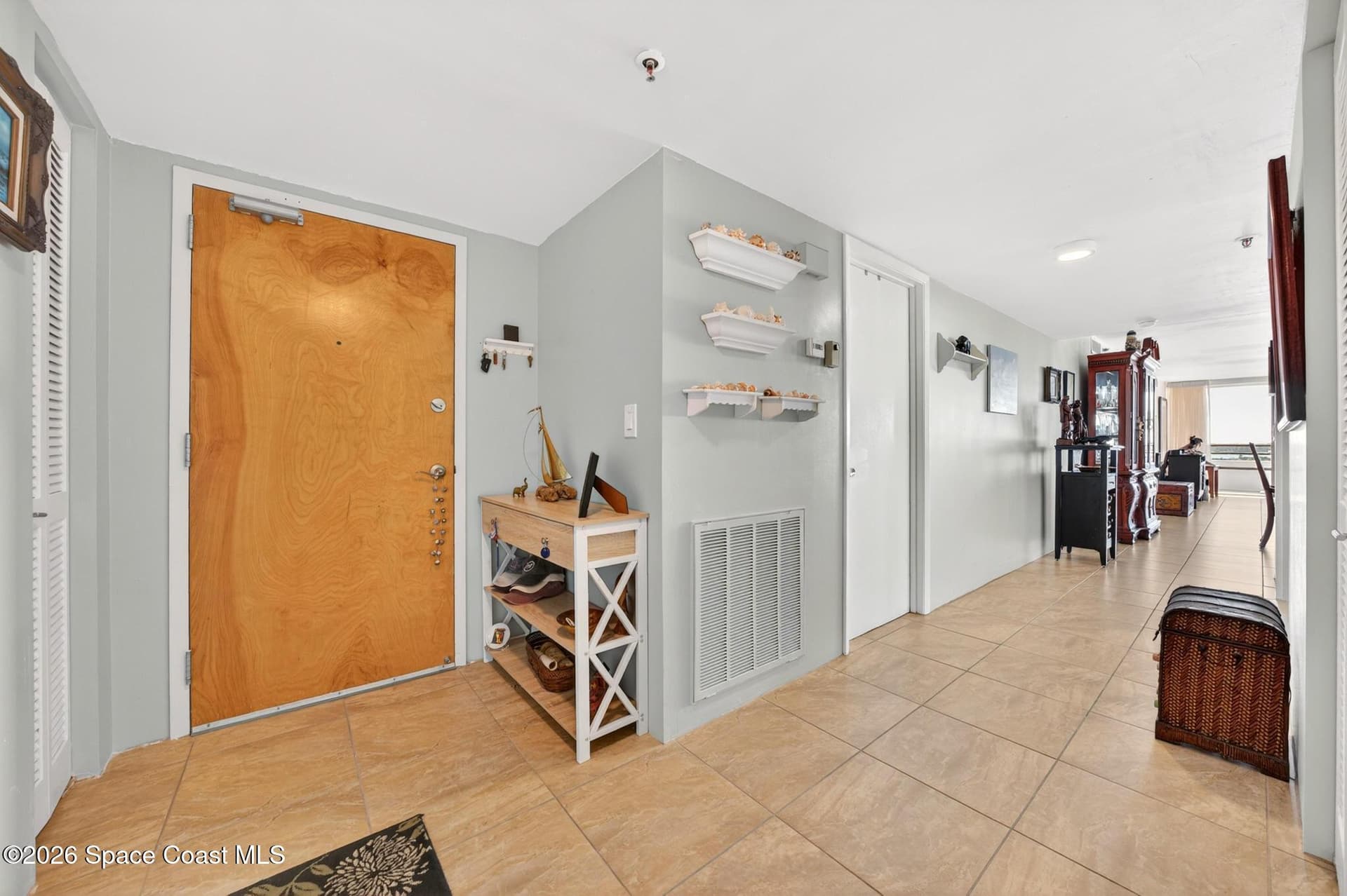 3743 S Atlantic Avenue 7a00 photo 3