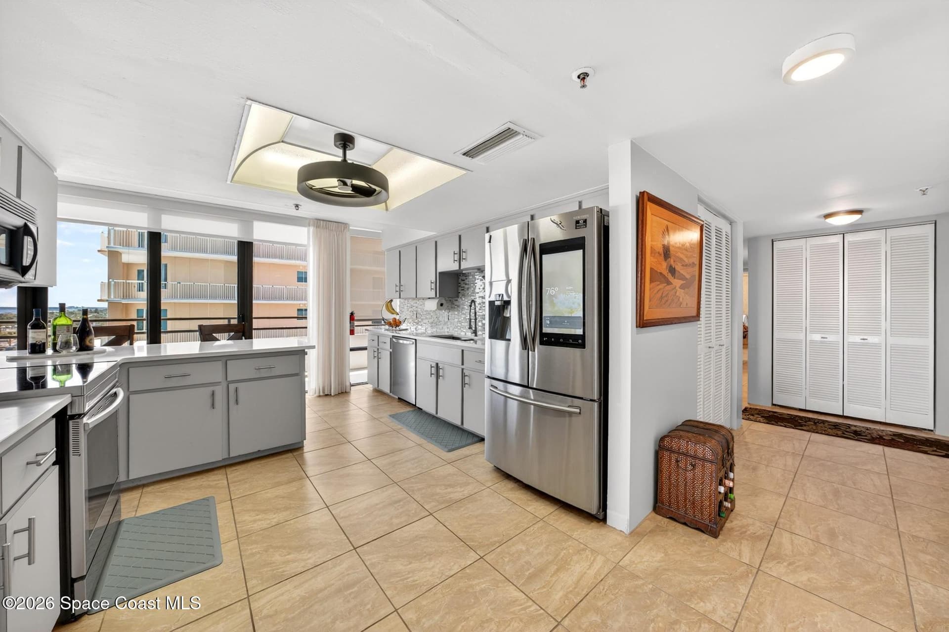 3743 S Atlantic Avenue 7a00 photo 7