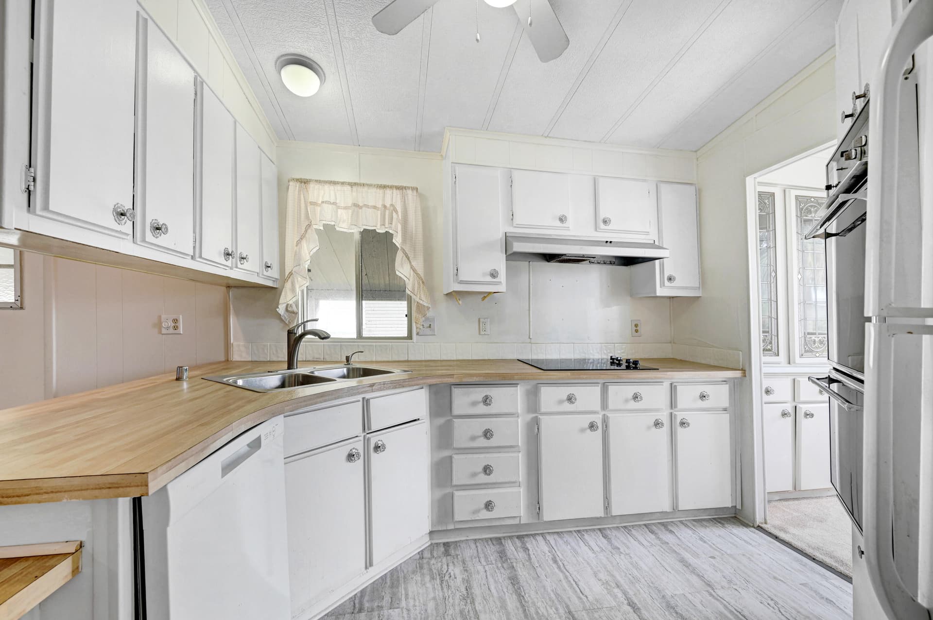 7500 Agawam Road photo 21
