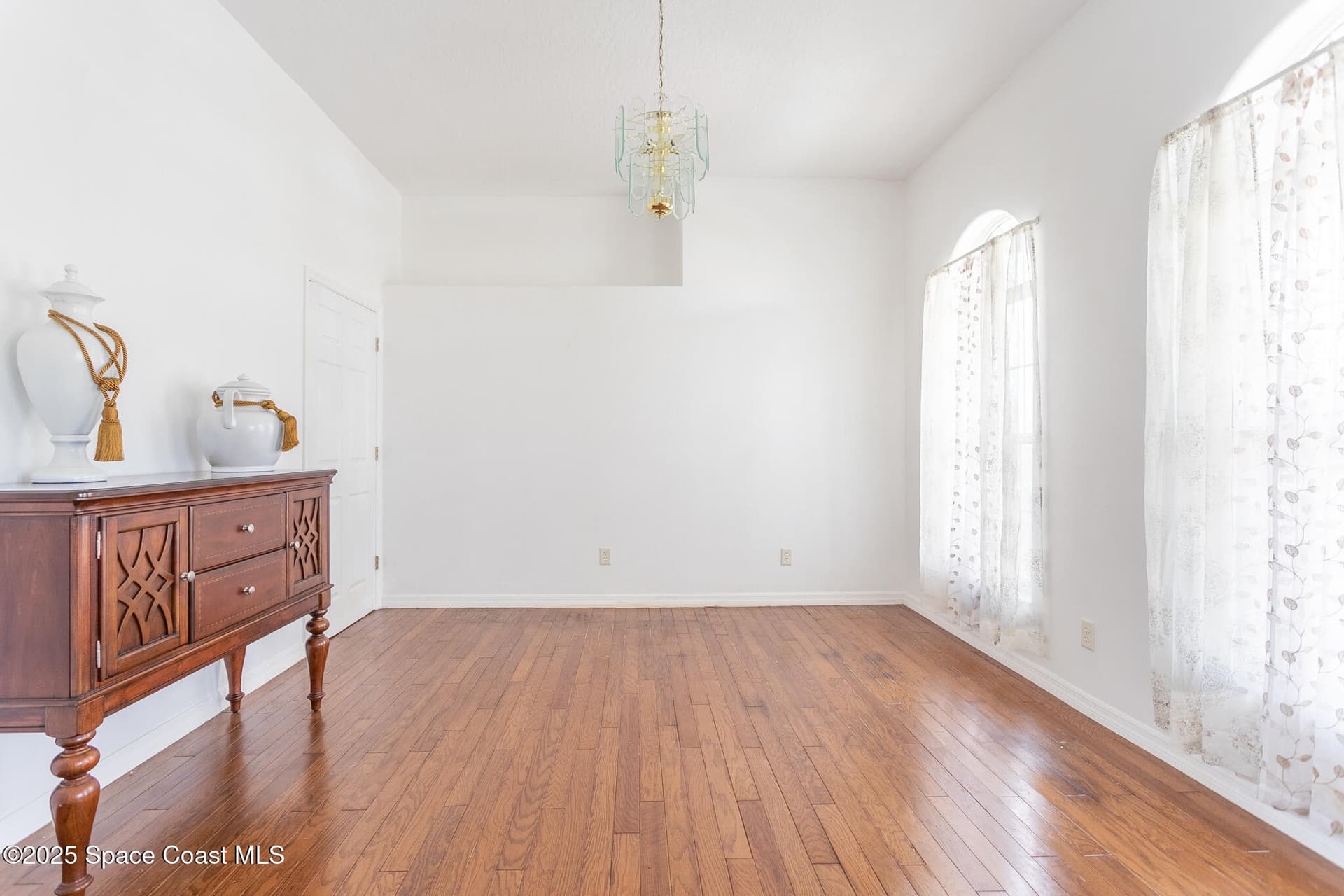 274 Lagoon Street SW photo 10