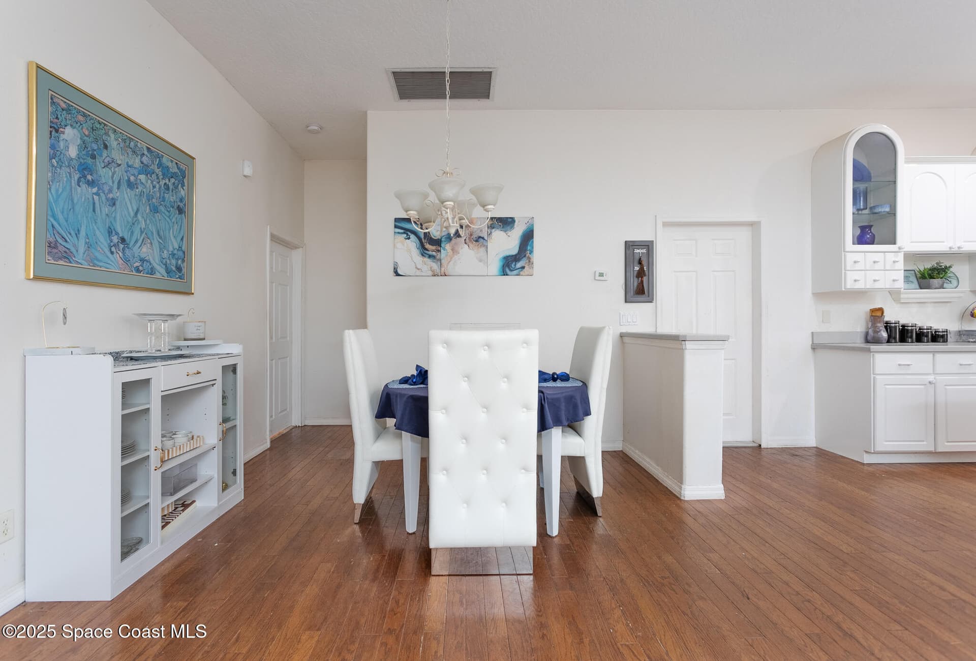 274 Lagoon Street SW photo 13