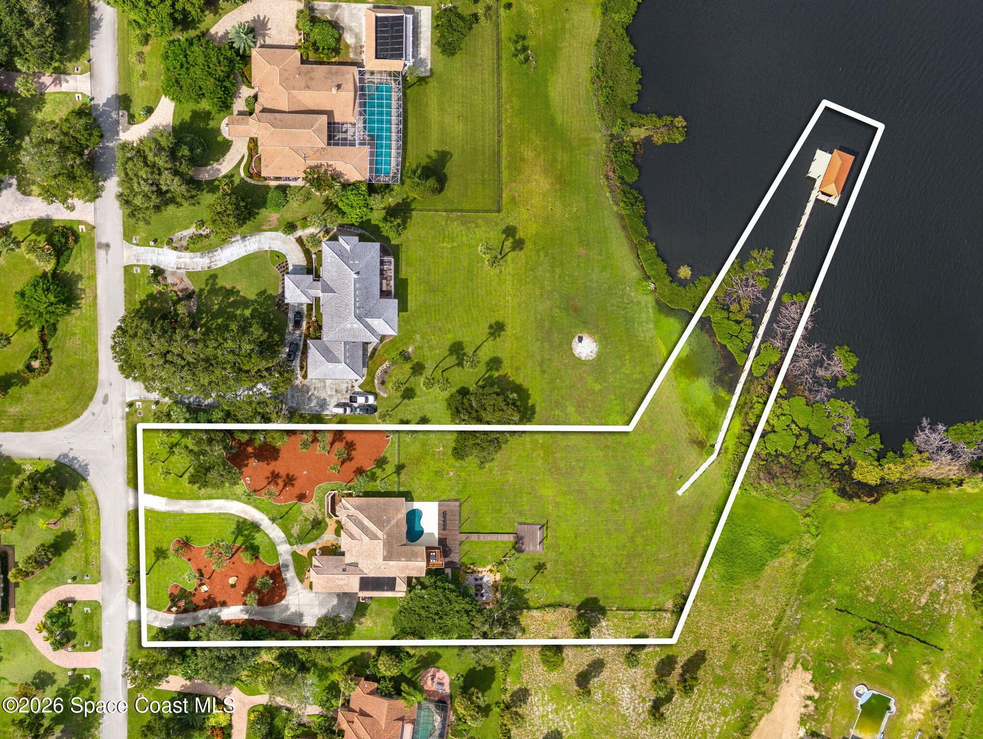 190 Stewart Drive photo 8