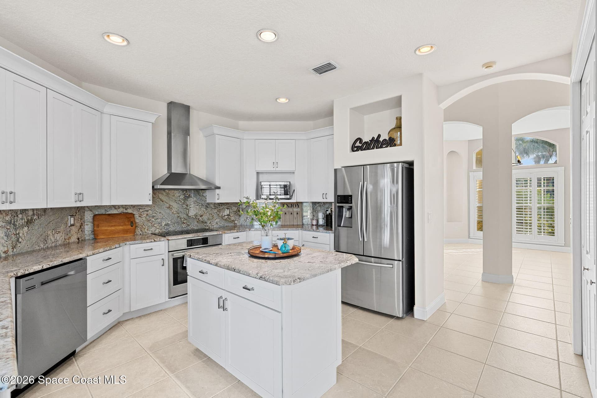 190 Stewart Drive photo 13