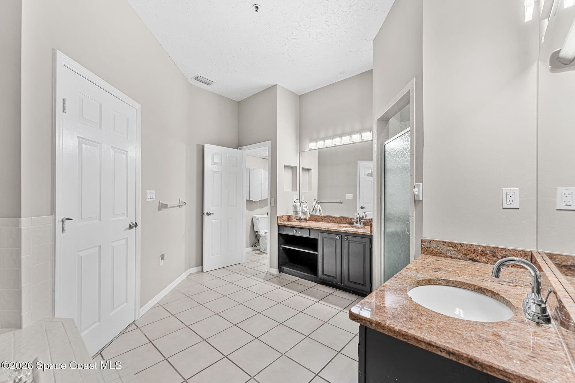 343 N Tropical Trail 404 photo 18