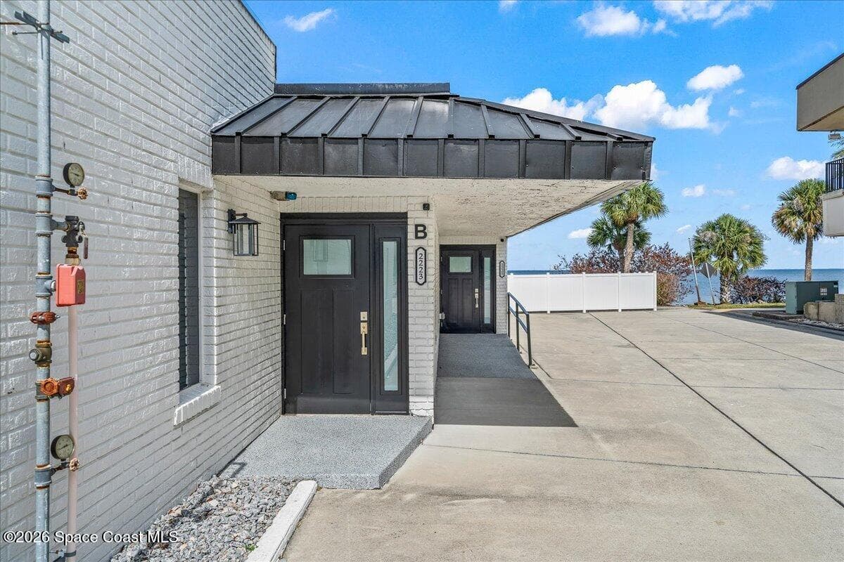 2225 S Washington Avenue photo 22