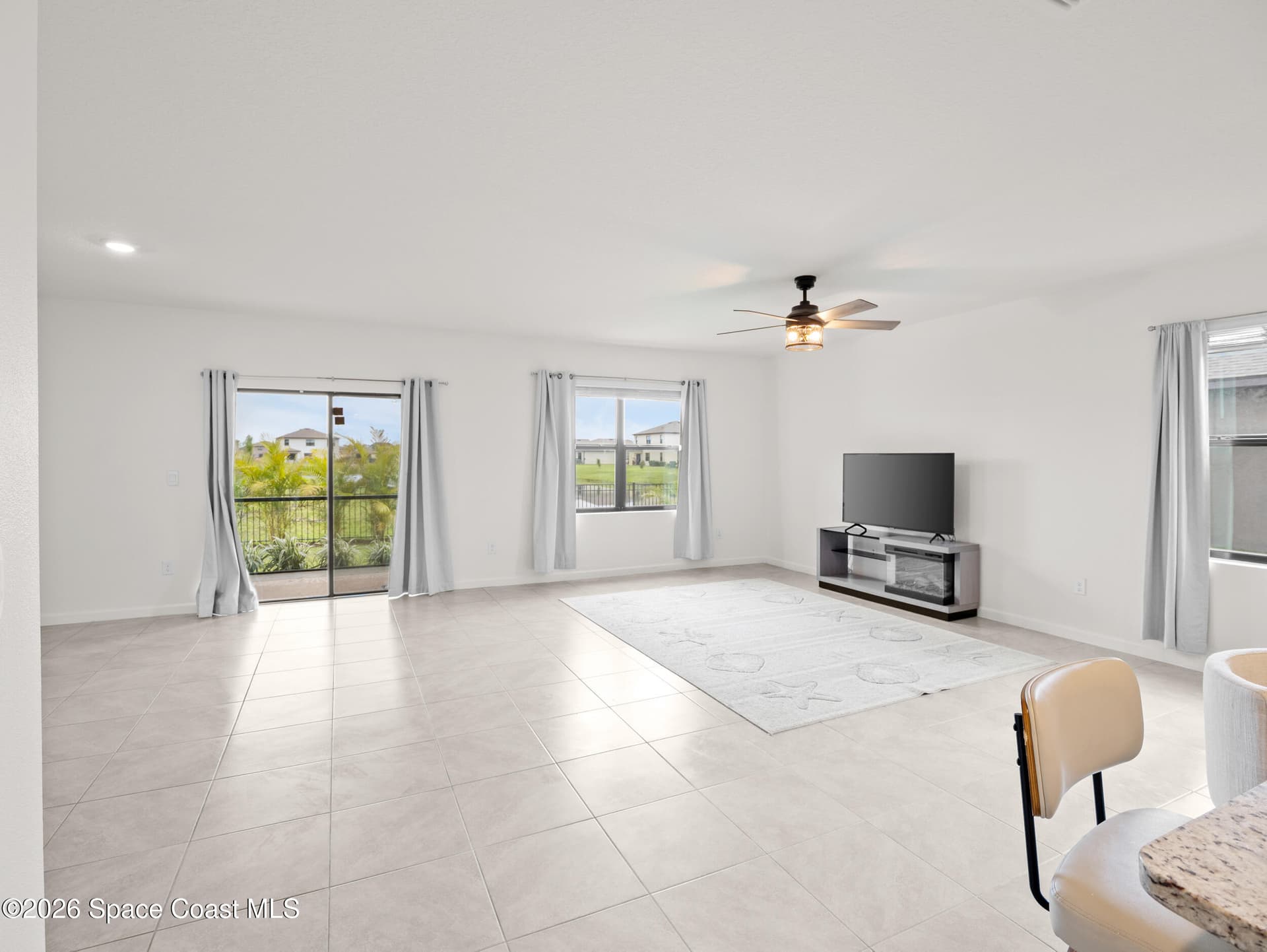 7528 Tourmaline Drive photo 3