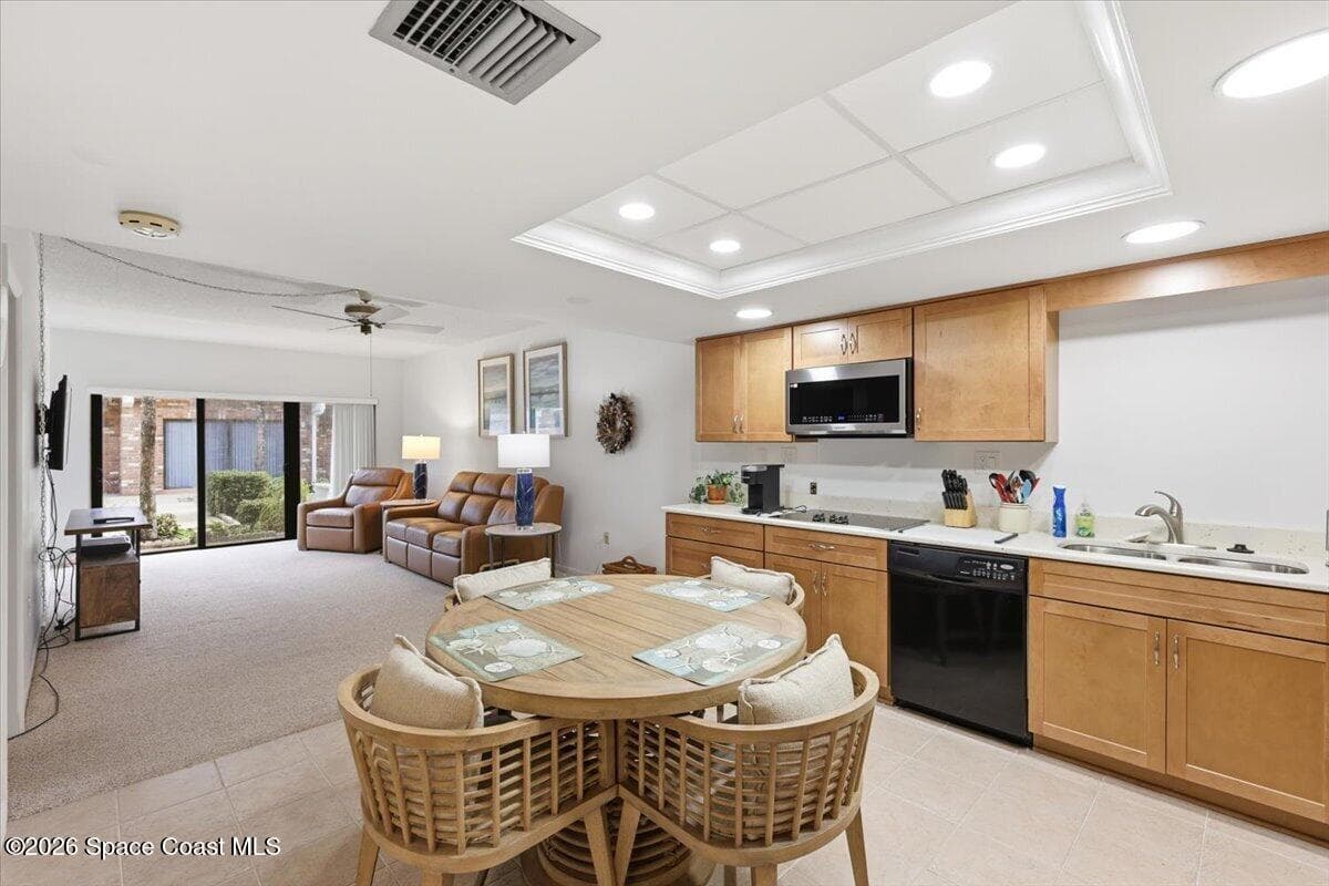 5000 Ocean Beach Boulevard A1 photo 8