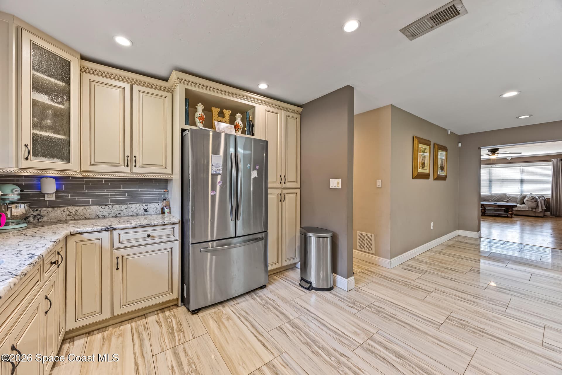 1371 Gleneagles Way photo 21