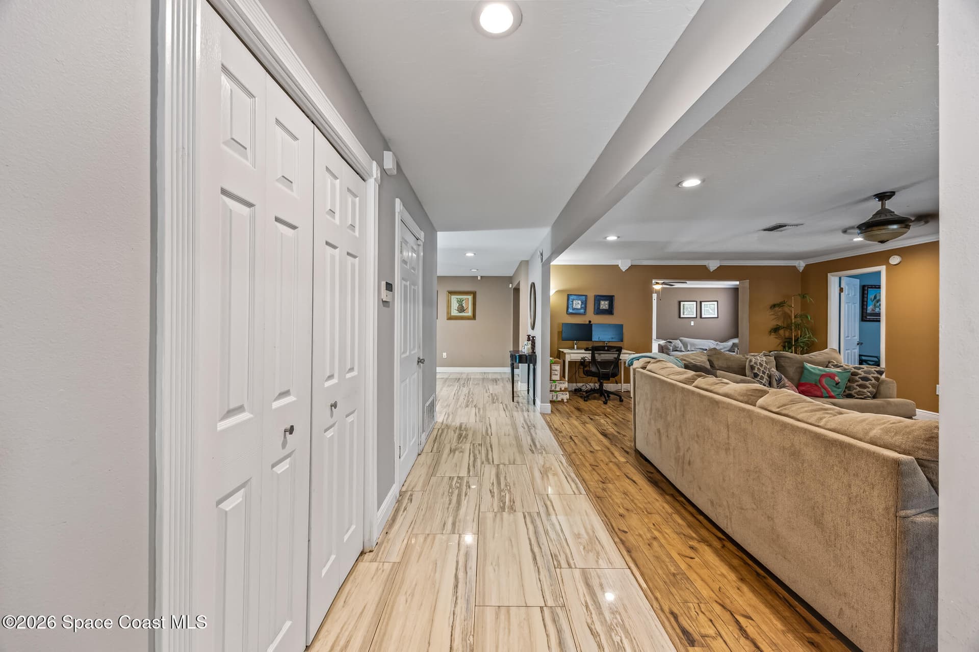 1371 Gleneagles Way photo 13
