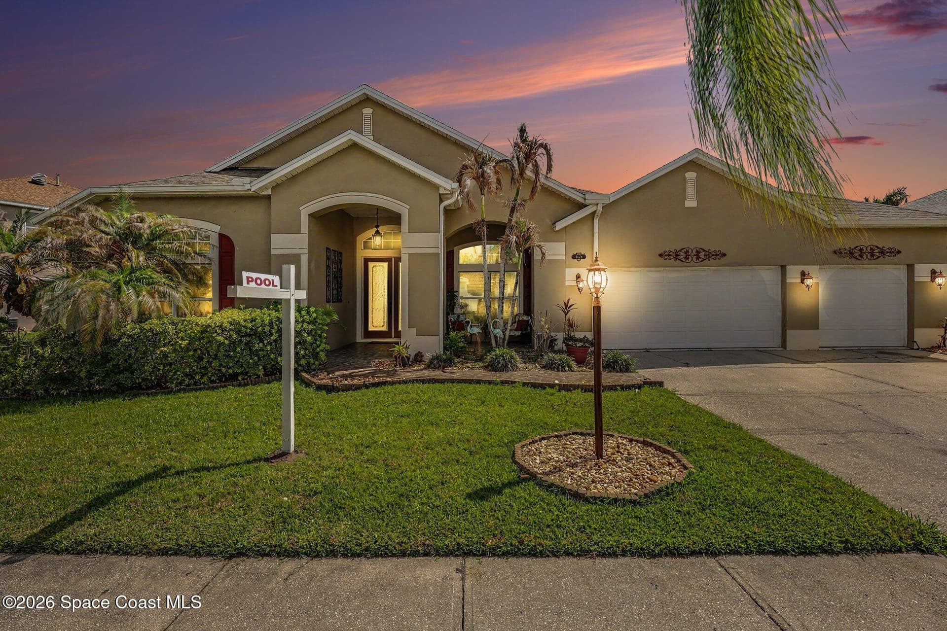 4628 Chastain Drive photo 3