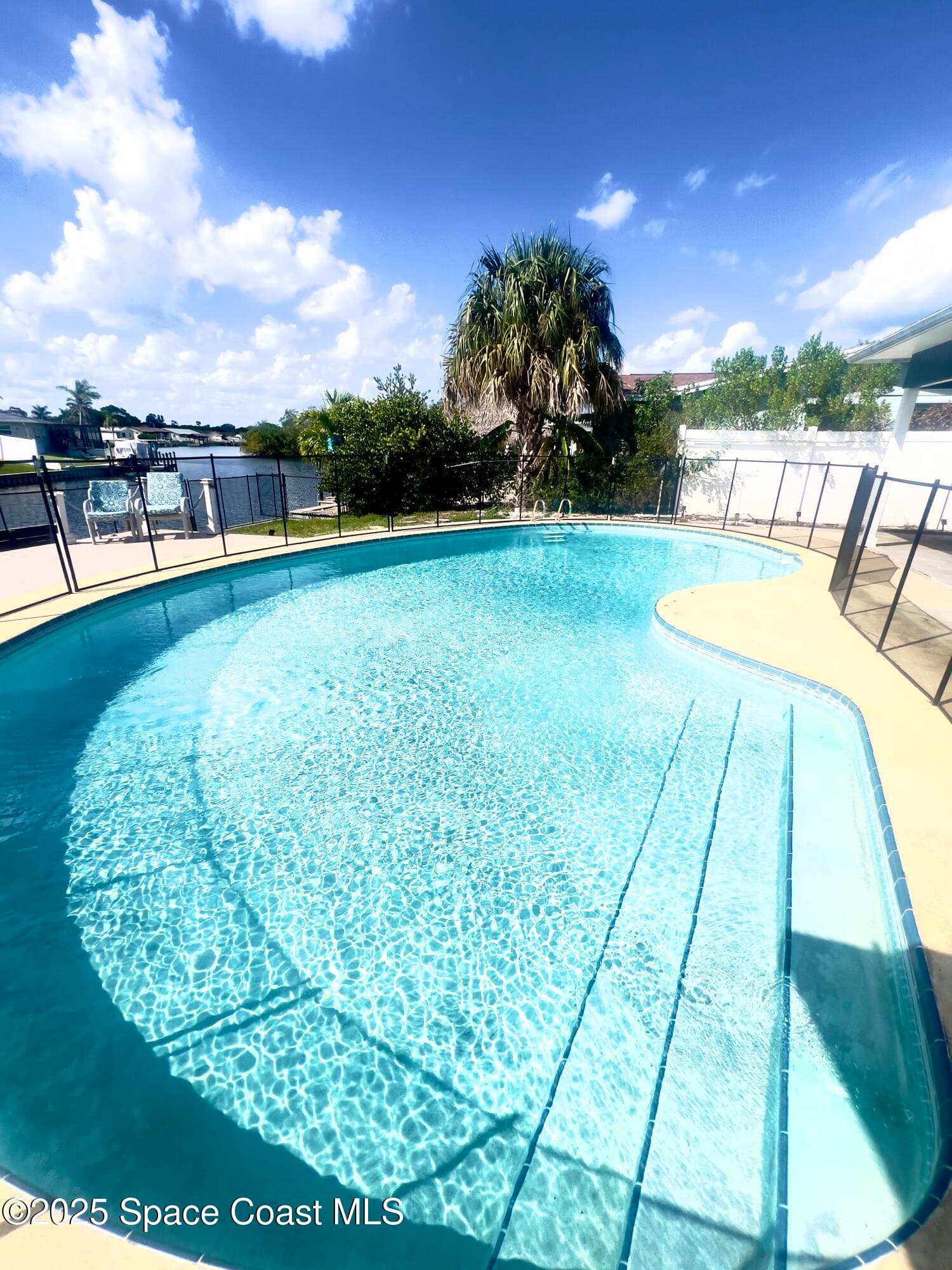 380 Diana Boulevard photo 6