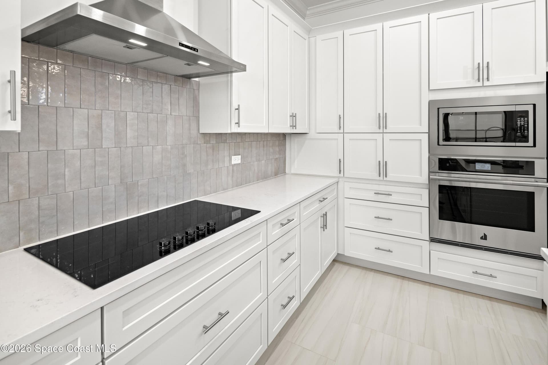 205 Strand Drive 305 photo 9