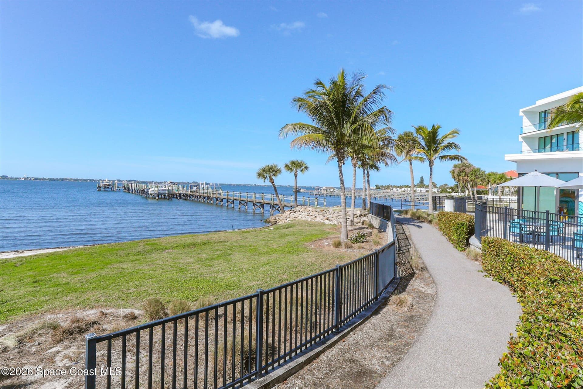 205 Strand Drive 305 photo 23